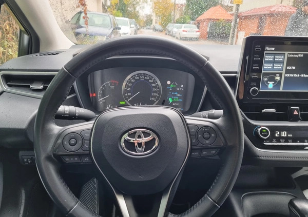 Toyota Corolla cena 86300 przebieg: 40000, rok produkcji 2021 z Warszawa małe 46